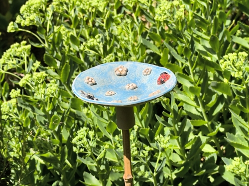 Preview: Steck-Insektentränke blau, Blümchen - VERKAUFT - (gerne stelle ich sie für dich ein weiteres mal her)