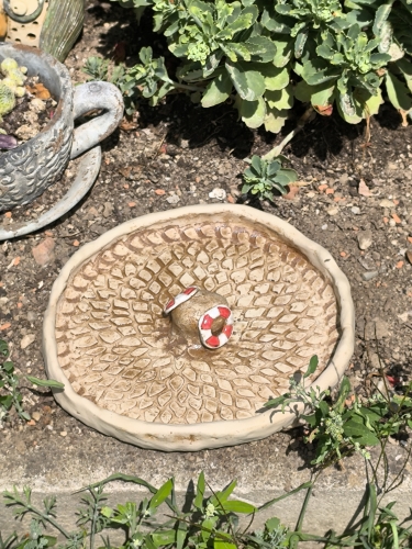 Bodentränke für Vögel Igel & Co.