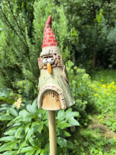 Ohrwurmhaus, Käferzipfel, Insektenhotel, Zaunhocker - Frecher Vogel