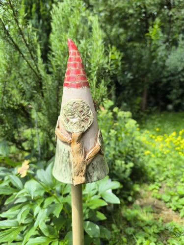 Preview: Ohrwurmhaus, Käferzipfel, Insektenhotel, Zaunhocker - Frecher Vogel