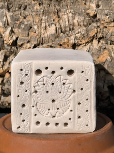 Bienenstein, Motiv "Lotusblüte"