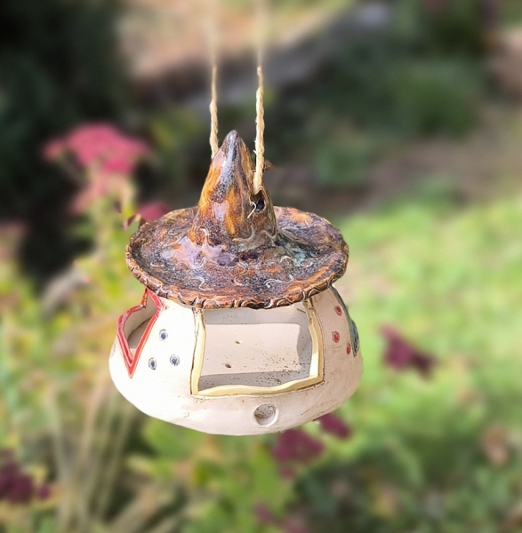 Vogelfutterhaus, Keramik, handgearbeitet