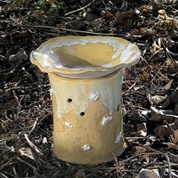 Beheizbare Winter-Wildvogeltränke aus Keramik, caramel
